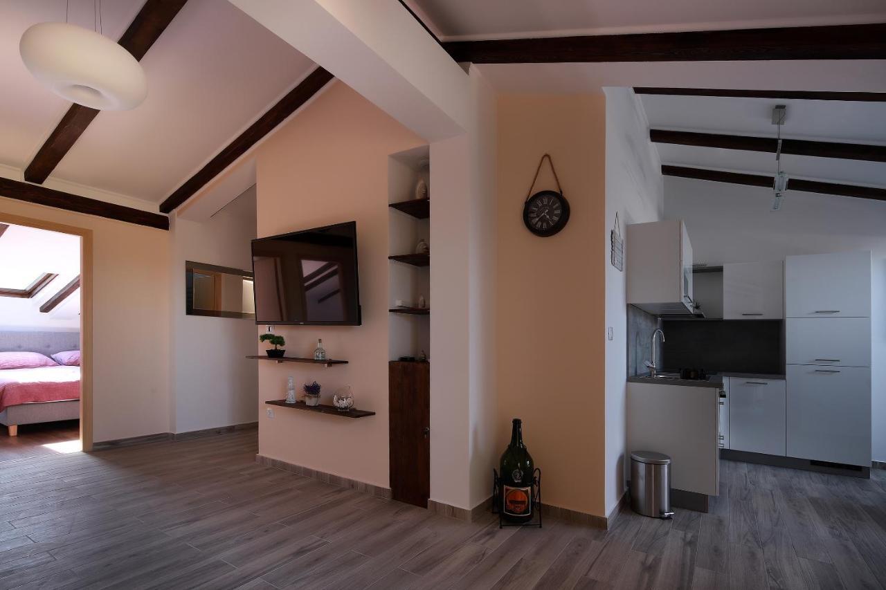 Apartments Galboka Nerezine Bagian luar foto